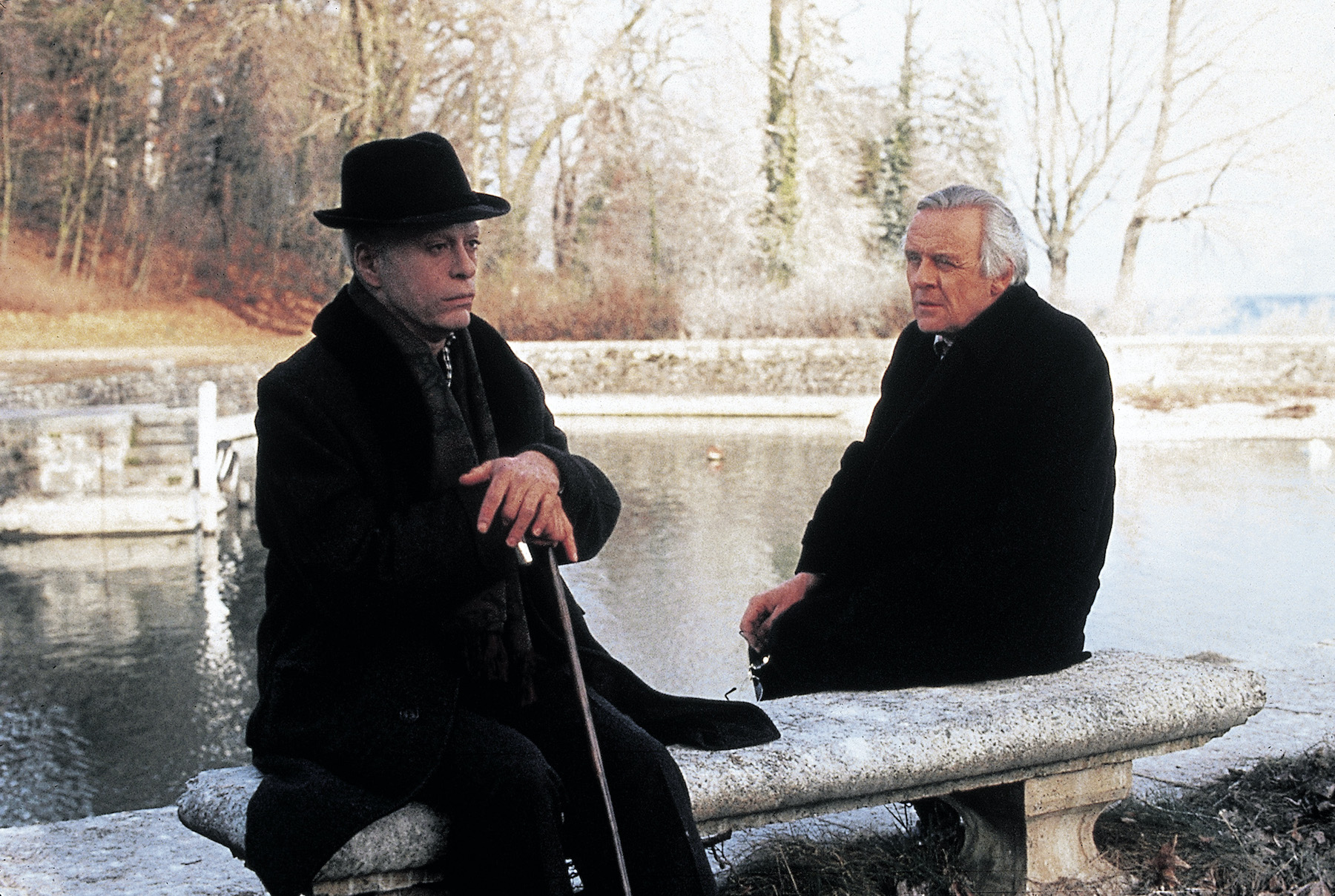 Charlie Chaplin (Robert Downey Jr.) with his editor/publisher (Antony Hopkins)